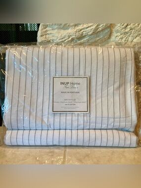 NEW INUP Home White Pinstripe King Duvet Cover Set